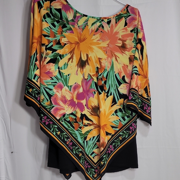 Slim Factor Orange and Black Asymmetrical Graphic Blouse - Picture 3 of 15